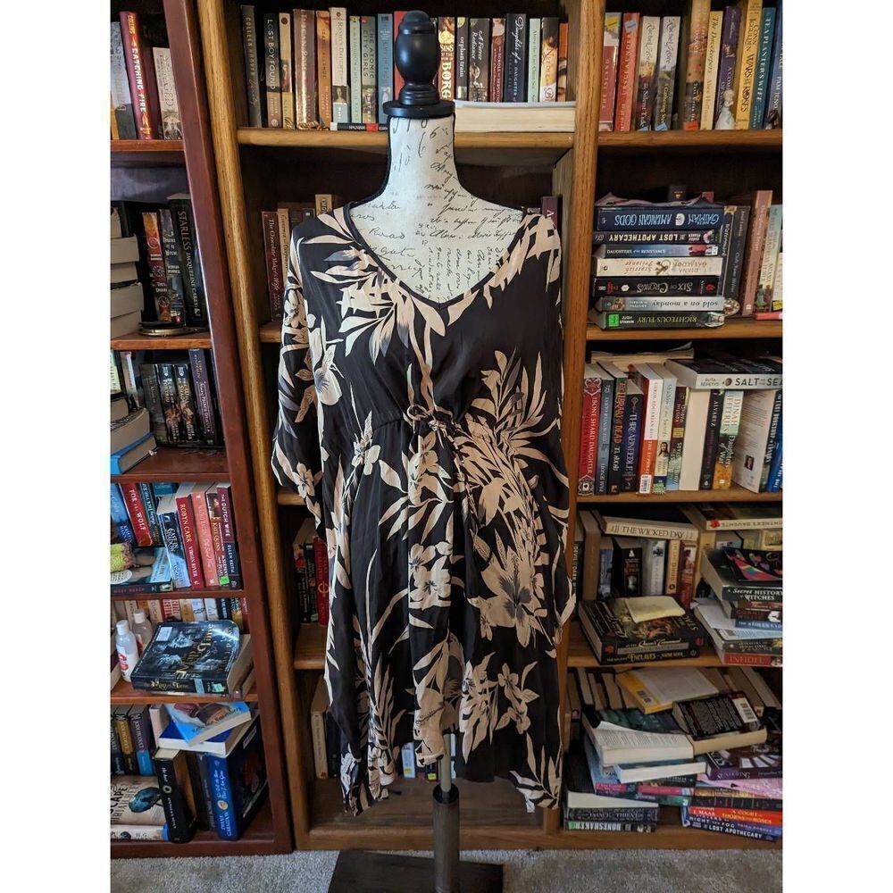 Tucker mini caftan sz small silk tropical flower print tan and brown euc